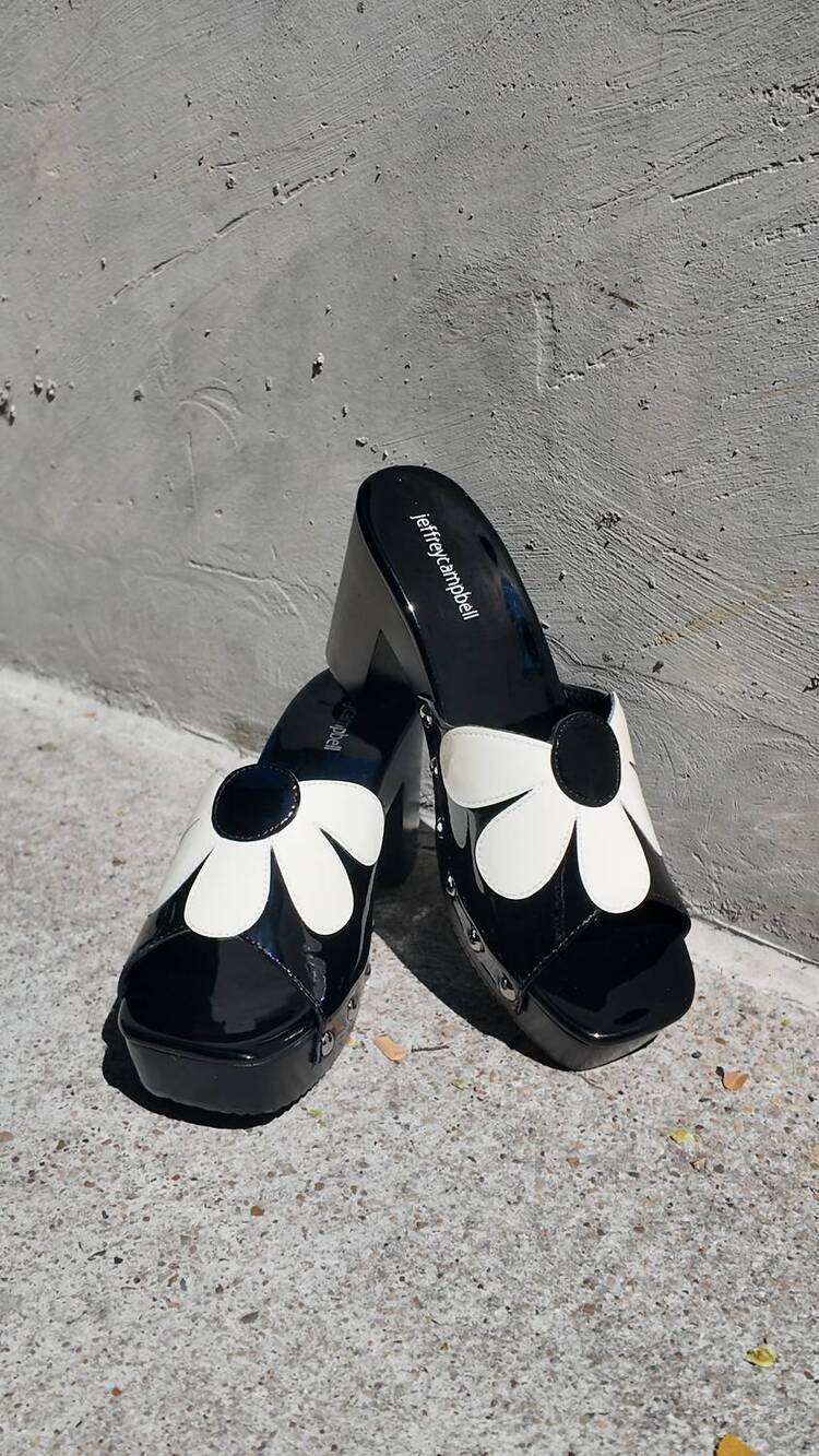 NEW JEFFREY CAMPBELL women's amiah sandals in black & white - Picture 5 of 5